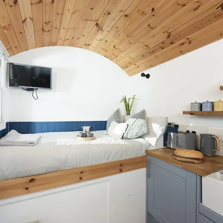 Nori'S Nest, Shepherds Hut, Croft Hooper Ludgvan Exterior photo