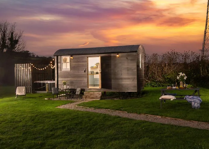 Nori\'S Nest, Shepherds Hut, Croft Hooper